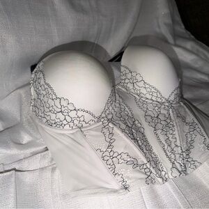 Chic White Lace Bustier with Black Floral Accents